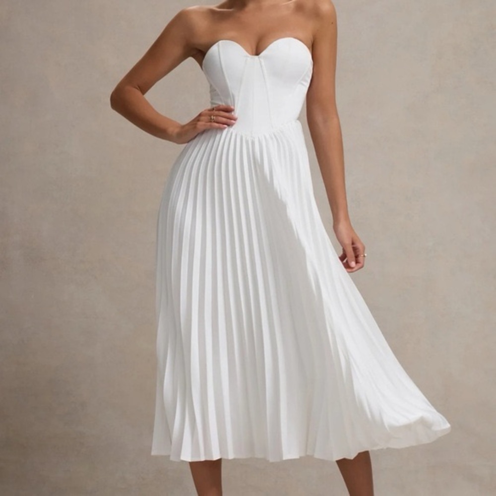 Elegant White Strapless Maxi Dress